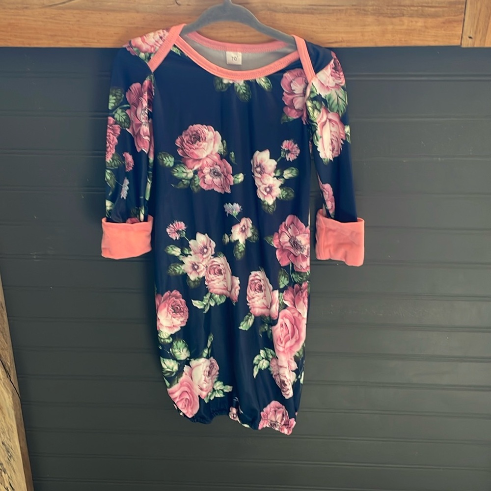 Boutique Navy Color Floral Sleep Gown